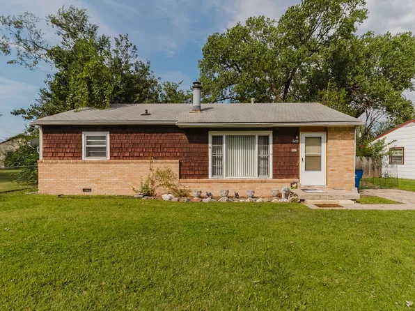 6215 N Independence St, Wichita, KS 67219