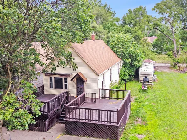 352 W 116th St, Chicago, IL 60628