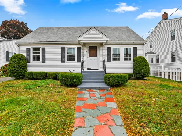 19 Colonial Rd, Peabody, MA 01960