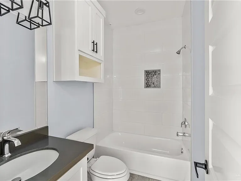 713 S Maryland St #4 — Photo 12
