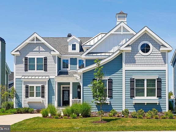 5th image of 1121 Majesty Ln