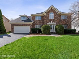 456 Prairie Knoll Dr, Naperville, IL 60565