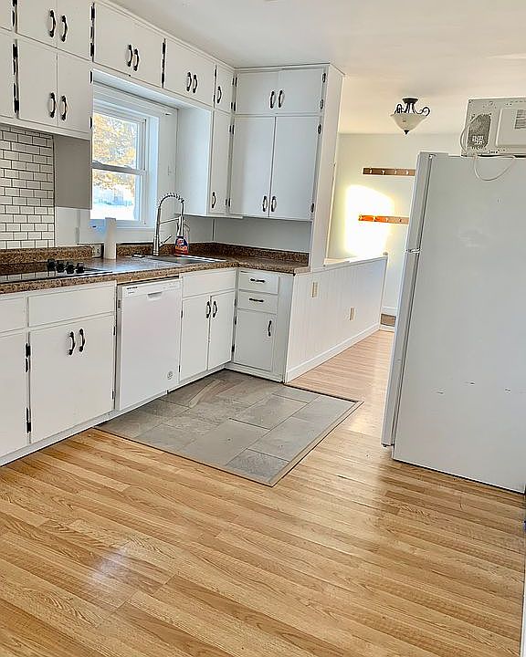 1st image of 344 Logan Ave