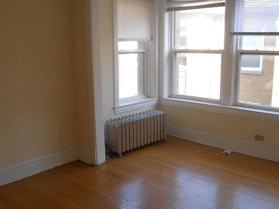 2nd image of 5061 N Damen Ave #1W5045