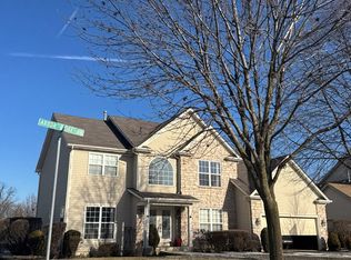 212 Arbor Ridge Dr, Montgomery, IL 60538