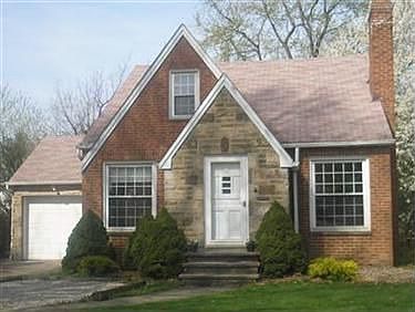 1st image of 1580 Longwood Dr