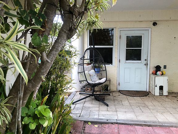 5th image of 147 Tequesta St