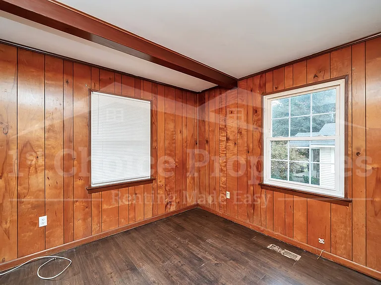 305 Rose Hill Rd — Photo 14