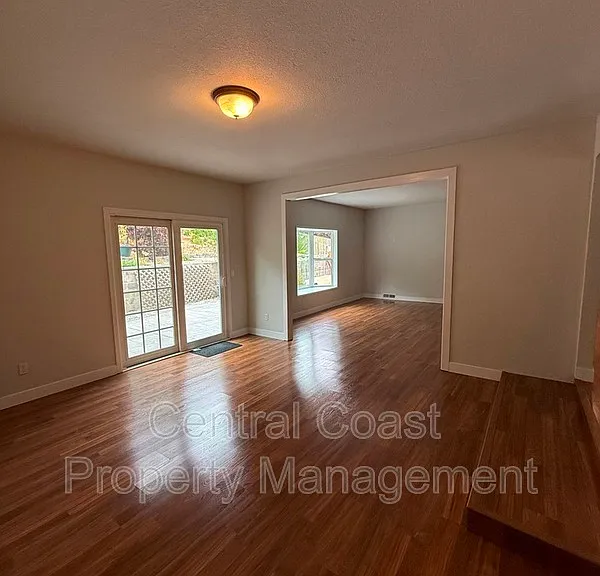 9465 Valley Oak Way — Photo 10