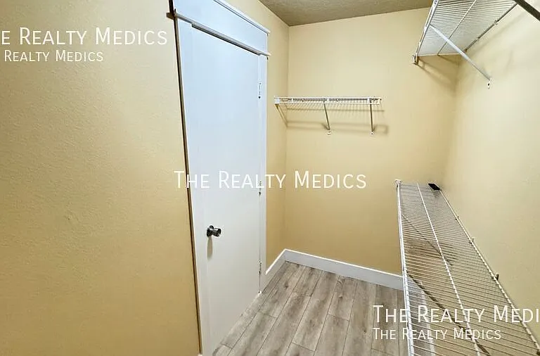 1040 Elderberry Dr — Photo 40