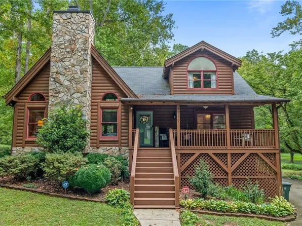 4719 Leinbach Dr, Winston Salem, NC 27106