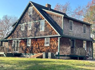 126 Narrow Ln, Charlestown, RI 02813