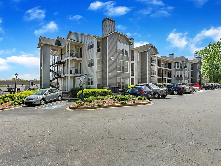 The Clarion Apartments — Photo 13