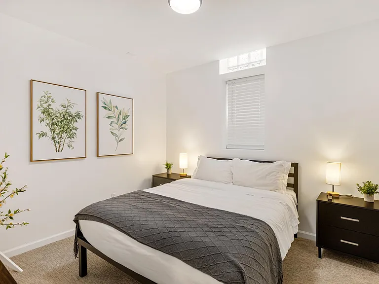 1181 Davis Ave — Photo 33