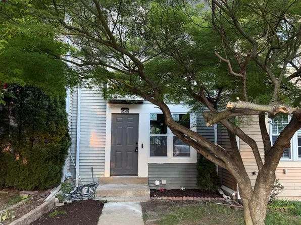 15387 Gatehouse Ter, Woodbridge, VA 22191