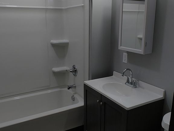 2nd image of 515 N Howard St APT 3