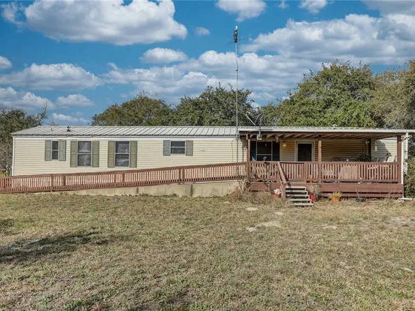 313 Rowe St, Rockport, TX 78382