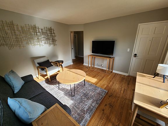 2nd image of 5810 Elsie Ave