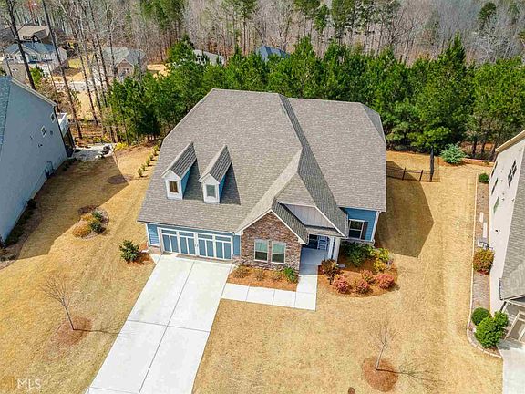 3rd image of 34 Lakeland Dr