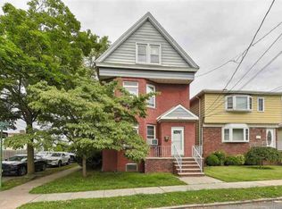 59 W 3rd St, Bayonne, NJ 07002