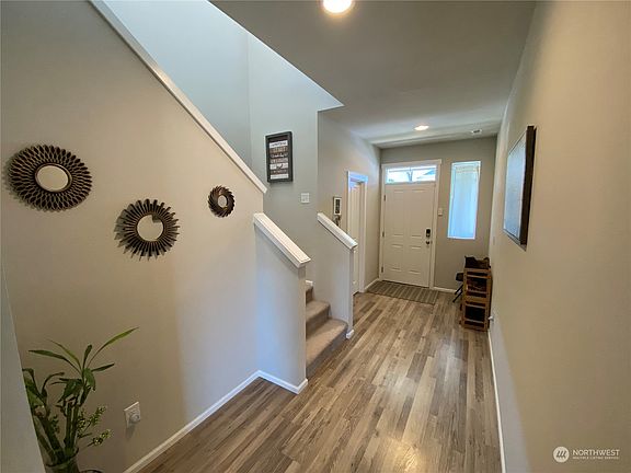 3rd image of 2744 Cassius Street