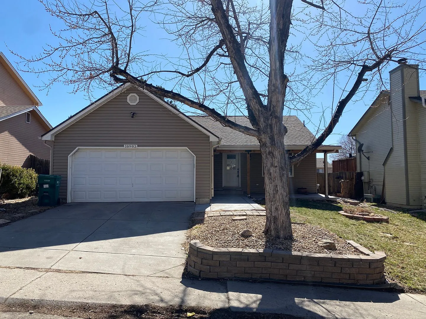 Nice Home Cherry Creek School District — Photo 1