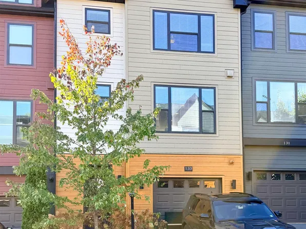 133 Junction Ln, Charlottesville, VA 22902