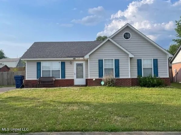 4194 Shadow Glen Dr, Horn Lake, MS 38637