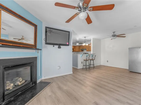 400 Egret Lndg APT 202, Virginia Beach, VA 23454