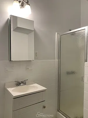 Rented by City Connections Realty | media 7