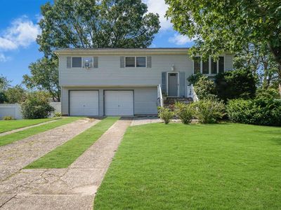 59 Camille Lane, East Patchogue, NY, 11772