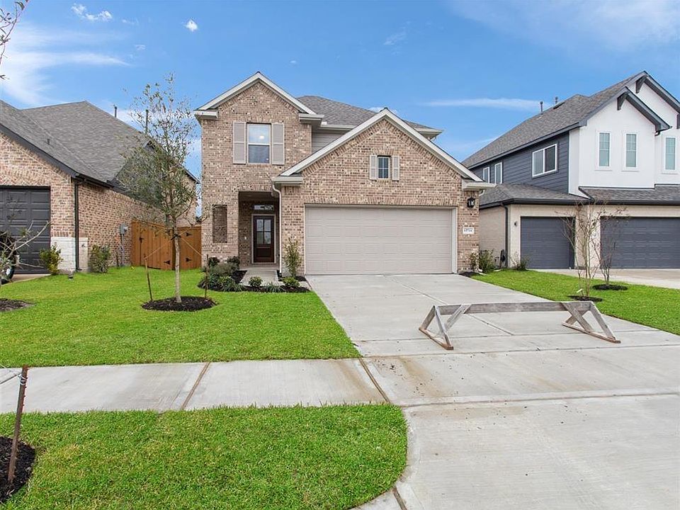 1st image of 15714 Highlands Cove Dr