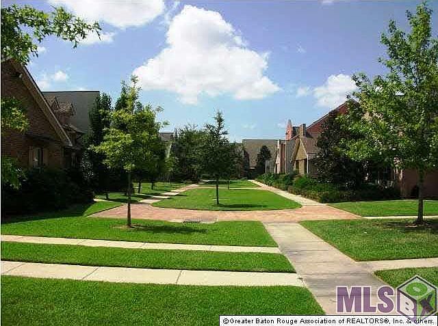 2nd image of 11110 Boardwalk Dr APT 44