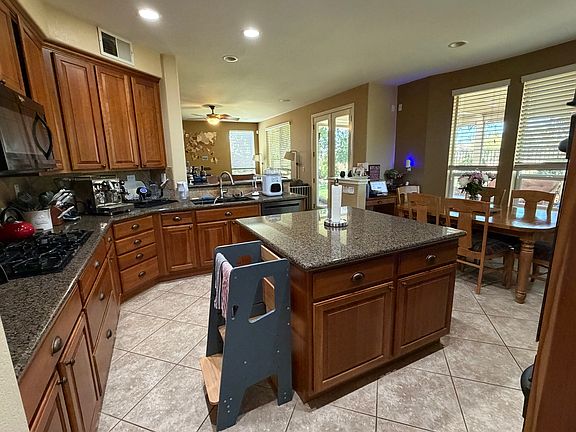 5th image of 1721 Dornie Cir