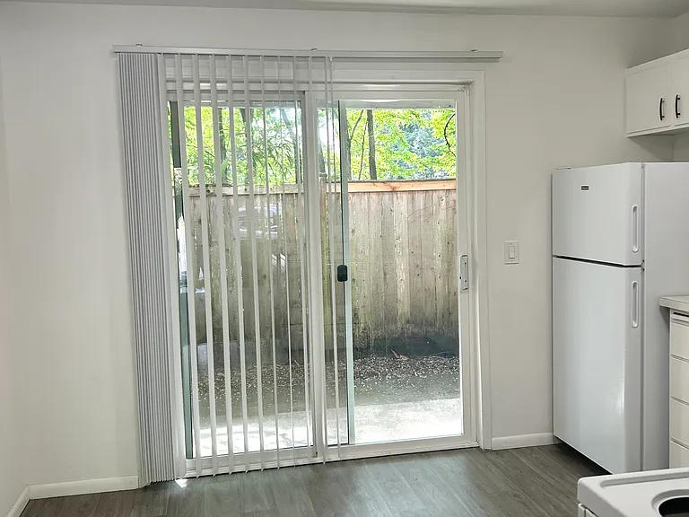 17160 Avondale Way NE #3 — Photo 5
