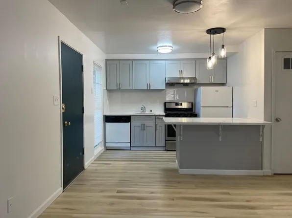 2920 Hillegass Ave #A, Berkeley, CA 94705