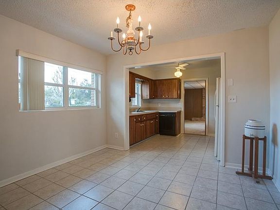 5th image of 5314 Stratemeyer Dr