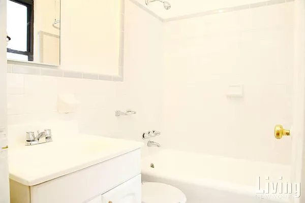 Rented by Living New York | media 17