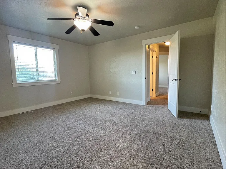 709 N Saddlebrook Way — Photo 36