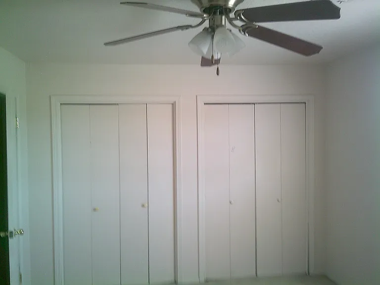 5402 NW Sir Brian Ave — Photo 7