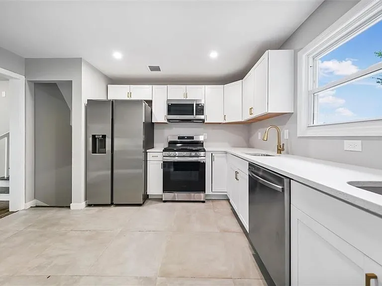 3 Mid Oaks Dr — Photo 5
