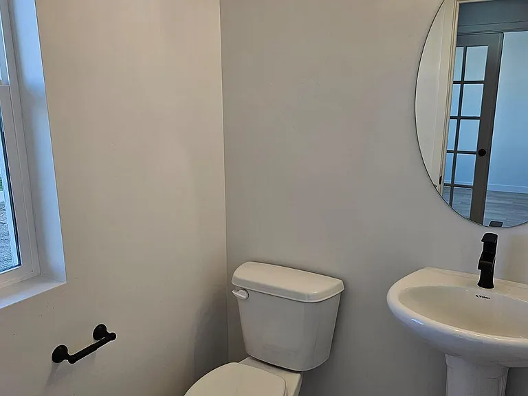 10027 N Torreya Dr — Photo 5