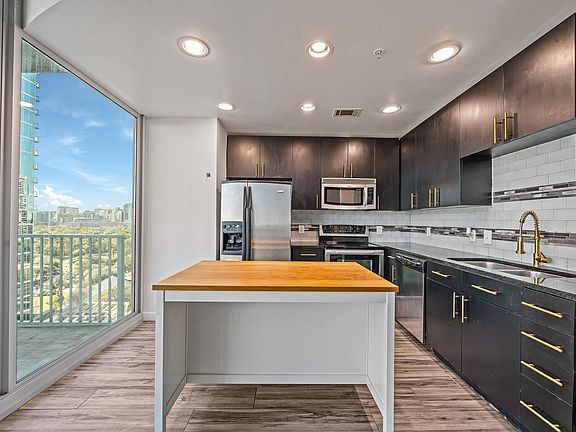 5th image of 5925 Almeda Rd Unit 11406