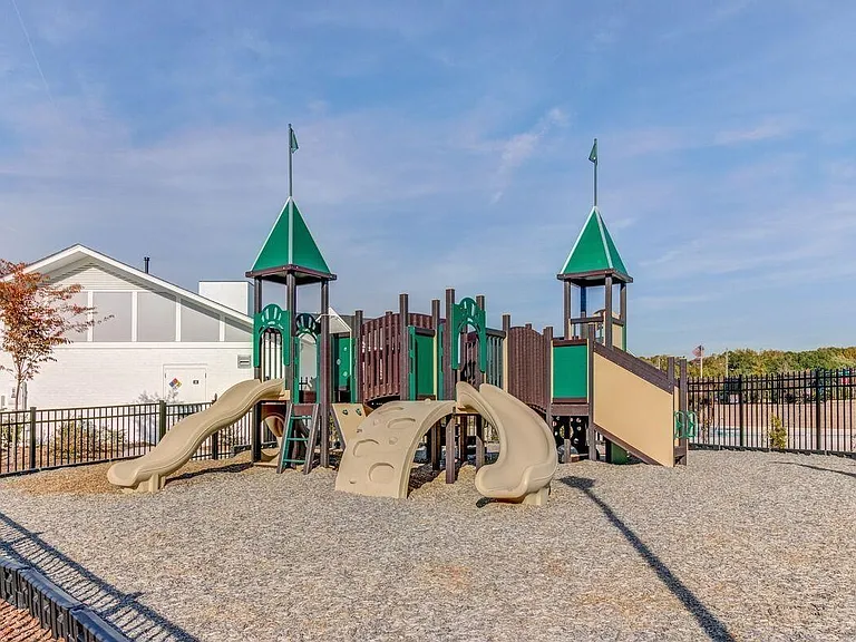 424 Hopwood Way — Photo 43