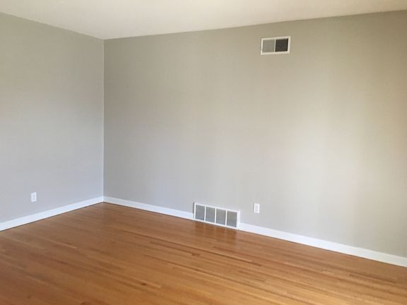 4th image of 2380 Lovitt Dr