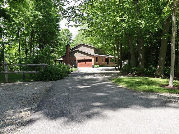 3rd image of 1814 Nafziger Rd