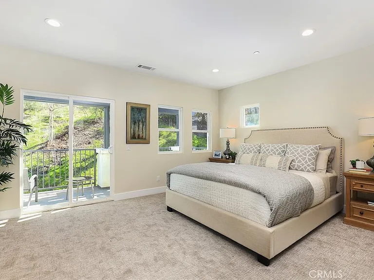 1 Spyglass Ave — Photo 41