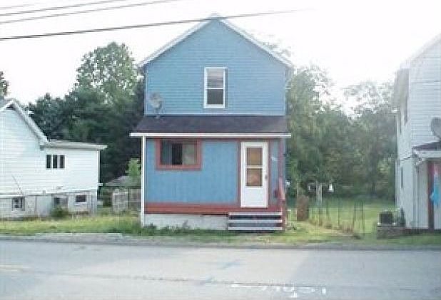 2nd image of 130 Pittsburgh Rd