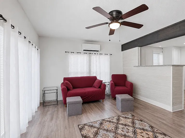 1034 Eldorado St — Photo 9