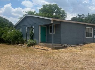 100A Hilltop Dr, Kerrville, TX 78028